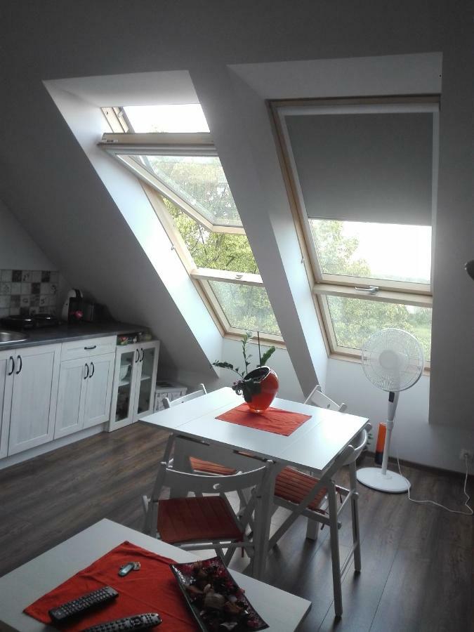 Sky View Condo In Tarnowskie Góry Dış mekan fotoğraf